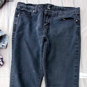 Plain black skinny jeans
